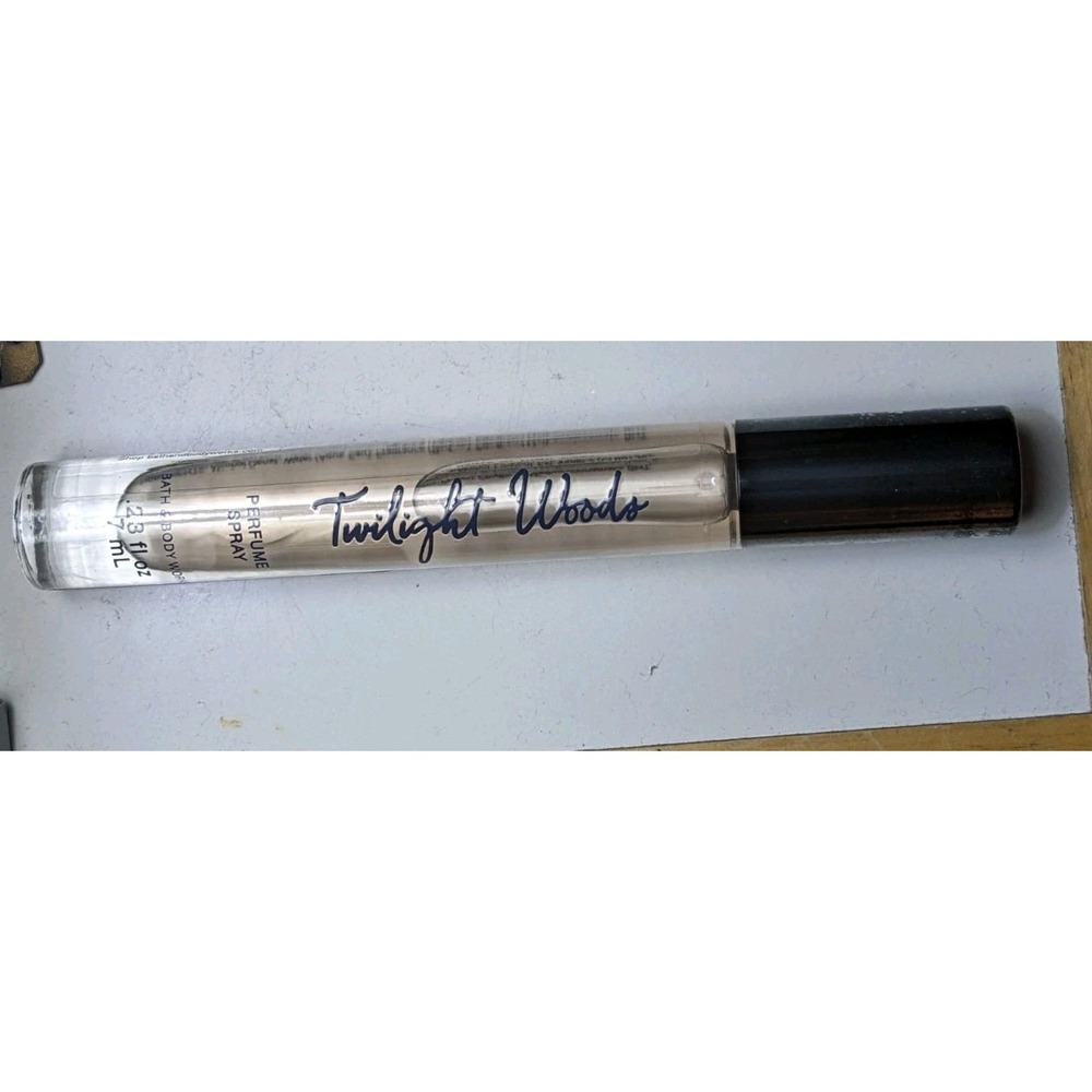 New Bath & Body Works TWILIGHT WOODS Perfume Spray Sealed 0.23 fl oz Purse Size - Picture 2 of 3